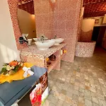 Dormi Nella Privata Con Letto Ad Acqua, Sauna, Doccia Emozionale E Kneipp Appartamento