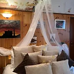 Dormi Nella Privata Con Letto Ad Acqua, Sauna, Doccia Emozionale E Kneipp Appartamento *