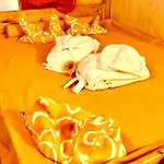 Dormi Nella Privata Con Letto Ad Acqua, Sauna, Doccia Emozionale E Kneipp