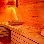 Appartamento Dormi Nella Privata Con Letto Ad Acqua, Sauna, Doccia Emozionale E Kneipp