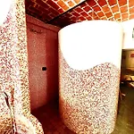 Dormi Nella Privata Con Letto Ad Acqua, Sauna, Doccia Emozionale E Kneipp Appartamento