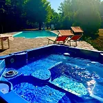 Appartamento Dormi Nella Privata Con Letto Ad Acqua, Sauna, Doccia Emozionale E Kneipp Alessandria