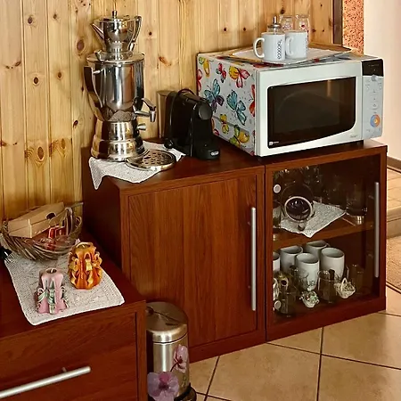 Dormi Nella Privata Con Letto Ad Acqua, Sauna, Doccia Emozionale E Kneipp *