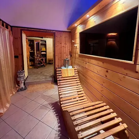 Dormi Nella Privata Con Letto Ad Acqua, Sauna, Doccia Emozionale E Kneipp * Alessandria