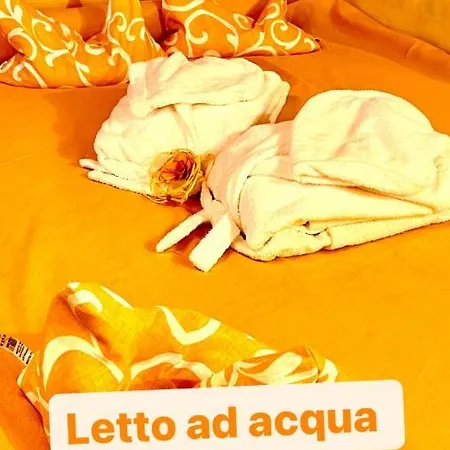 Dormi Nella Privata Con Letto Ad Acqua, Sauna, Doccia Emozionale E Kneipp *