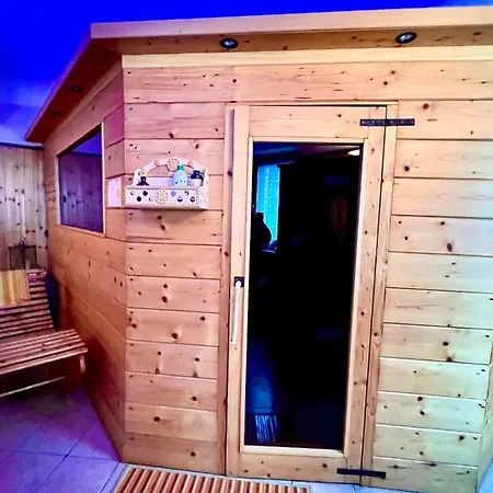 Dormi Nella Privata Con Letto Ad Acqua, Sauna, Doccia Emozionale E Kneipp * Alexandrie