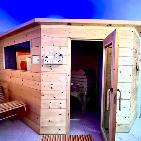 Apartmán Dormi Nella Privata Con Letto Ad Acqua, Sauna, Doccia Emozionale E Kneipp *