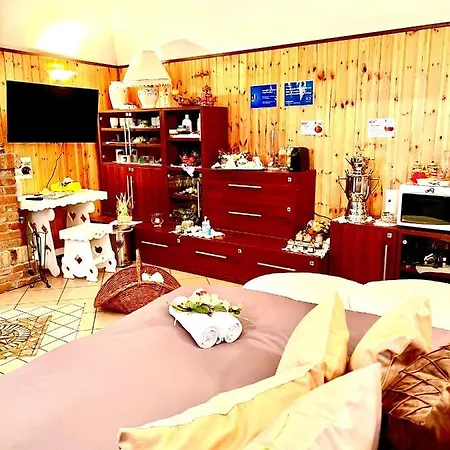 Dormi Nella Privata Con Letto Ad Acqua, Sauna, Doccia Emozionale E Kneipp Apartmán