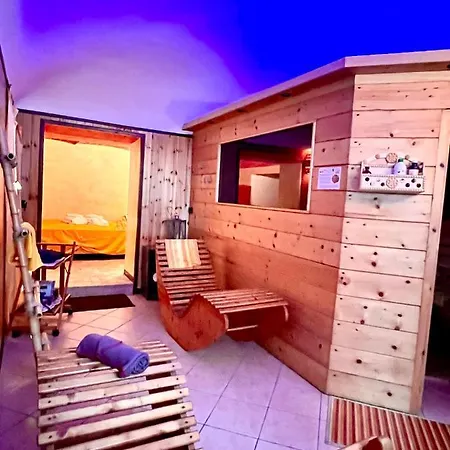 Apartmán Dormi Nella Privata Con Letto Ad Acqua, Sauna, Doccia Emozionale E Kneipp *