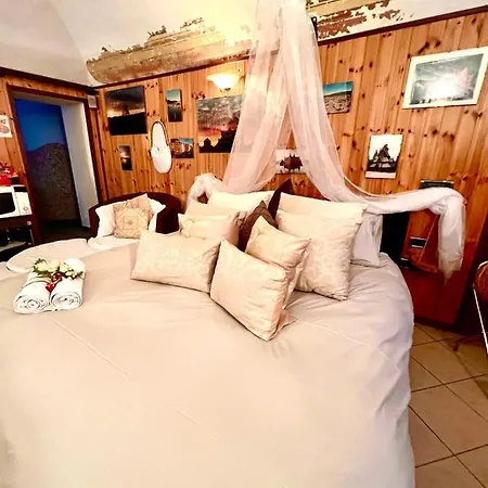 Dormi Nella Privata Con Letto Ad Acqua, Sauna, Doccia Emozionale E Kneipp Alexandrie