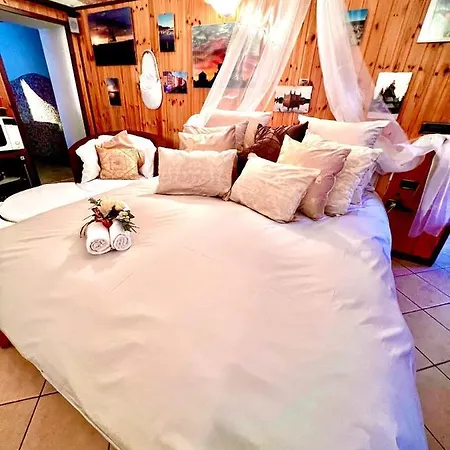 Dormi Nella Privata Con Letto Ad Acqua, Sauna, Doccia Emozionale E Kneipp * Alexandrie