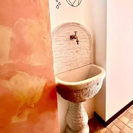 Dormi Nella Privata Con Letto Ad Acqua, Sauna, Doccia Emozionale E Kneipp