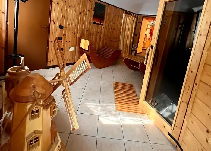 Dormi Nella Privata Con Letto Ad Acqua, Sauna, Doccia Emozionale E Kneipp