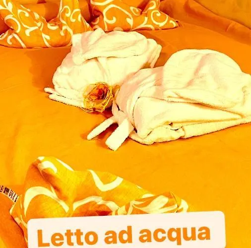 Dormi Nella Privata Con Letto Ad Acqua, Sauna, Doccia Emozionale E Kneipp *
