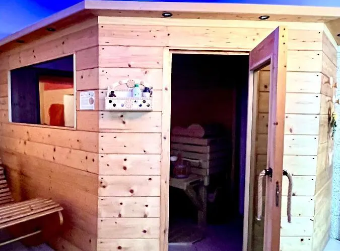 Apartment Dormi Nella Privata Con Letto Ad Acqua, Sauna, Doccia Emozionale E Kneipp *