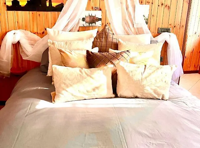 Dormi Nella Privata Con Letto Ad Acqua, Sauna, Doccia Emozionale E Kneipp Apartment Alessandria