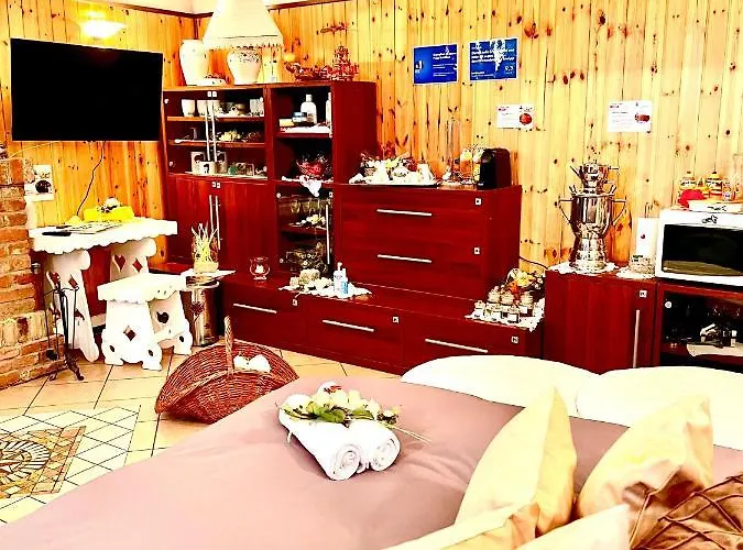 Dormi Nella Privata Con Letto Ad Acqua, Sauna, Doccia Emozionale E Kneipp Daire