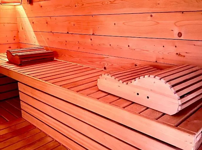 Dormi Nella Privata Con Letto Ad Acqua, Sauna, Doccia Emozionale E Kneipp Daire